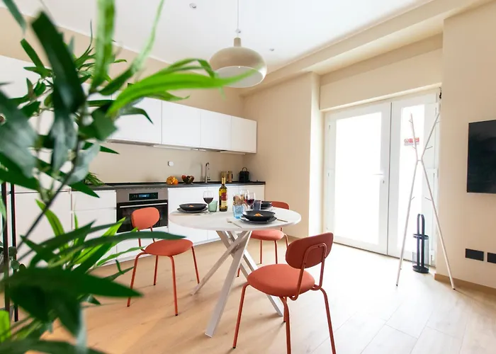 Ihost Luxury -free Parking- Plana 6 * Milán