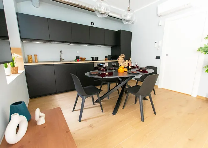 Ihost Luxury -free Parking- Plana 6 Milán
