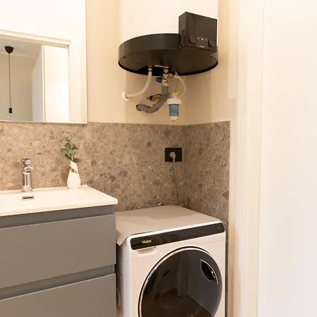 Ihost Luxury -free Parking- Plana 6 * Milan