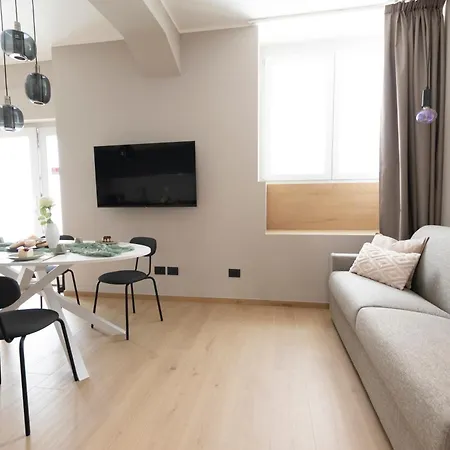 Ihost Luxury -free Parking- Plana 6 Apartment *