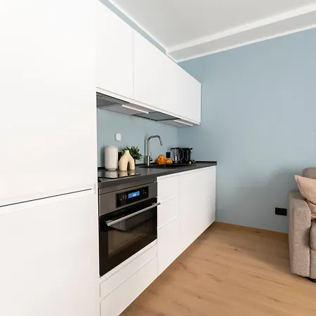 Ihost Luxury -free Parking- Plana 6 Apartment *