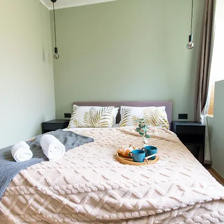 Ihost Luxury -free Parking- Plana 6 Apartment *